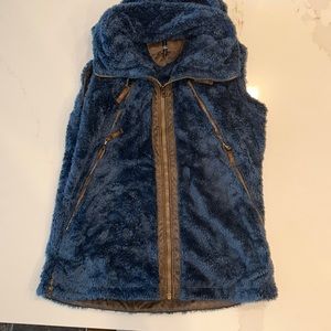 Size Large, Hooded Kuhl vest. Like new condition